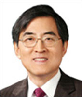 감사 윤재윤